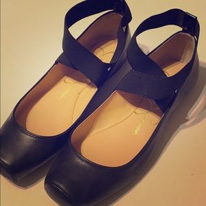 Jessica Simpson Black Ballet Flats